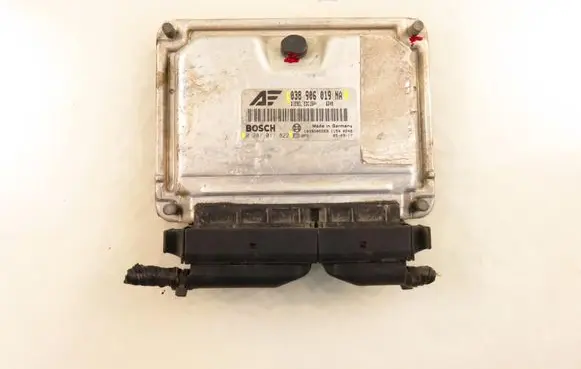 Seat Alhambra (Mk1) Engine control unit/module 0281011822 038906019NA