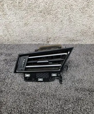 Volkswagen PASSAT B8 Dashboard side air vent grill/cover trim 3G1819701