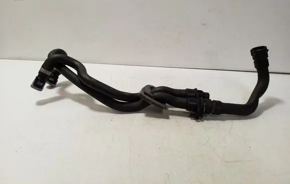 Land Rover Discovery Sport Engine coolant pipe/hose 6G9118C266CG