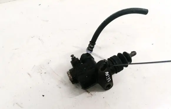 Subaru Legacy Clutch master cylinder