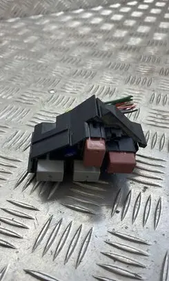 Subaru Forester SJ Fuse module