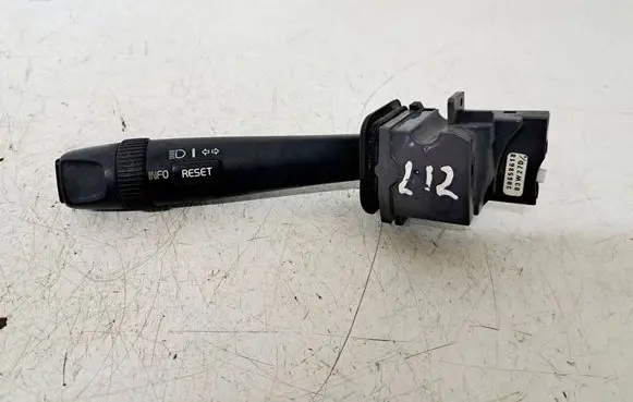 Volvo XC70 Indicator stalk 30658618