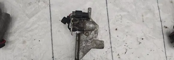 Mitsubishi Pajero Glow plug pre-heat relay K5t43077