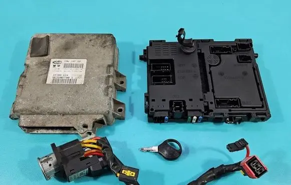 Peugeot 206 Engine control unit/module ECU IAW1AP80 IMPRK1554590