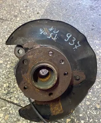 Volkswagen Transporter - Caravelle T5 Front wheel hub