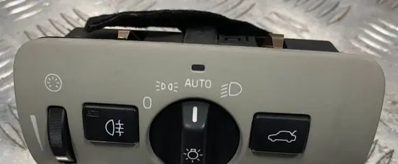 Volvo V40 Light switch 30763426