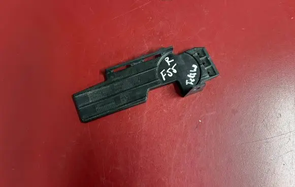 Mini One - Cooper F56 F55 Radiator support slam panel bracket 7390872 51117390872