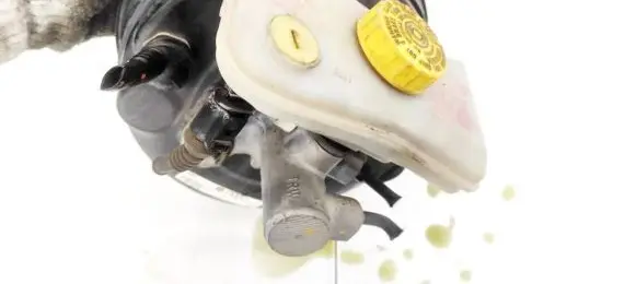 Master brake cylinder