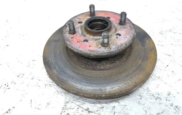 Volvo 340 - 360 Front wheel hub