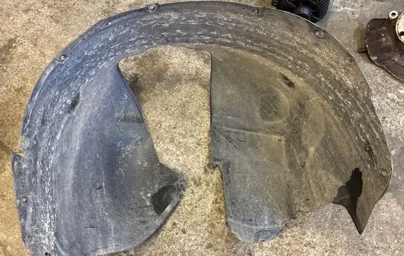 Volvo XC90 Front mudguard