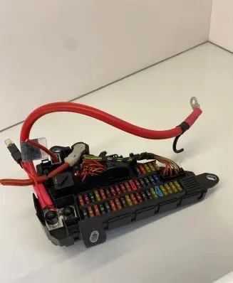 BMW 5 E60 E61 Fuse box set 9138830 518956057 913883001