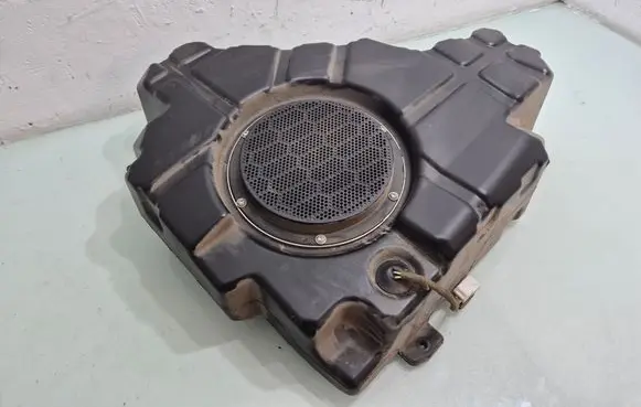 Jeep Grand Cherokee Subwoofer speaker 05064610A
