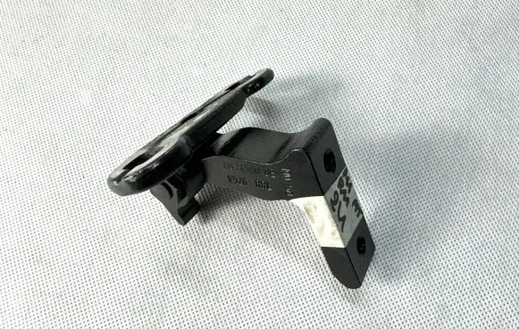 Volvo XC90 Rear door lower hinge 31424590
