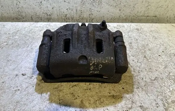 KIA Sorento Front brake caliper