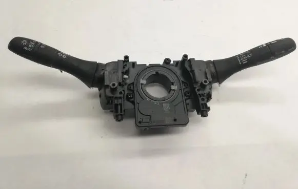 Nissan Qashqai Indicator stalk 479454BA0A