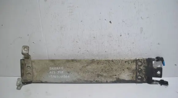 Volkswagen Sharan Fuel cooler (radiator) 7M0201898A