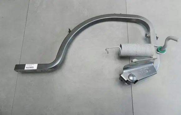 Volkswagen Jetta VI Tailgate/trunk/boot hinge 5C6827301D