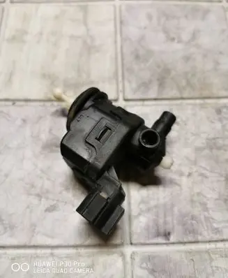 Nissan Almera Tino Headlight level adjustment motor 26056