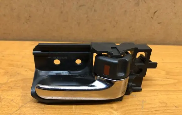 Toyota Avensis T250 Front door interior handle 50594A1