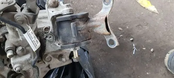 Honda Civic Gearbox mount