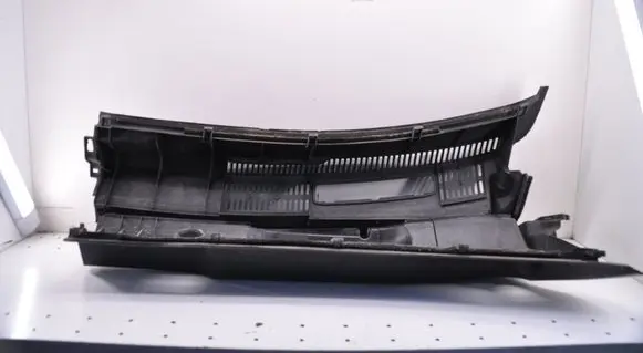 Toyota Prius (XW20) Wiper trim A5570947070