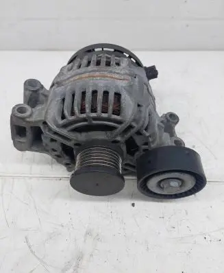 BMW 1 E81 E87 Generator/alternator 7532968 7532964 0124325116