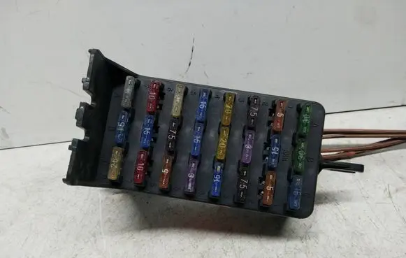 Jaguar XJ SERIE 3 Fuse box set DBC10166 51030170
