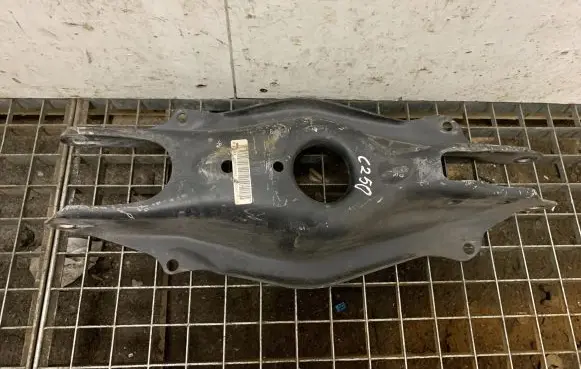 Mercedes-Benz C W204 Rear upper control arm/wishbone A2053521900