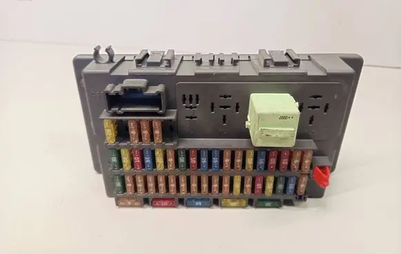 Mini One - Cooper R50 - 53 Fuse module 518030317 115107190202 1509011