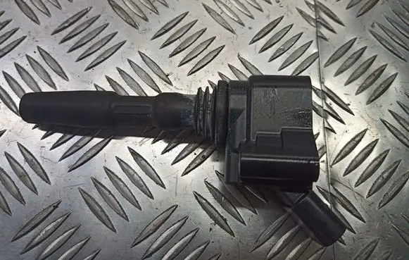 Volkswagen Golf VII Spark distributor 0040102126