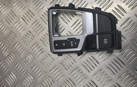 Audi Q5 SQ5 Gear shifter surround trim plastic 80B713111C