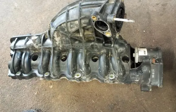 KIA Sportage Intake manifold 283812F000
