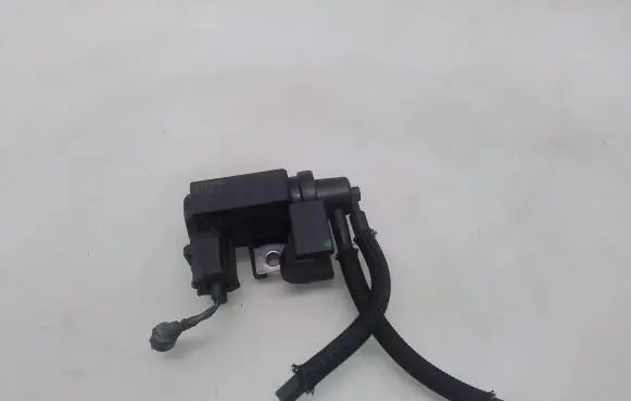 Toyota Auris 150 Turbo solenoid valve 258190R011