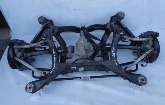 Porsche Cayenne (92A) Rear axle beam with reductor 
