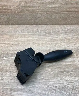 Ford Focus Indicator stalk 98AG13335AE