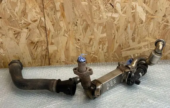 BMW 5 E60 E61 EGR valve cooler 7790065
