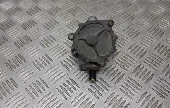 Alfa Romeo 156 Vacuum pump