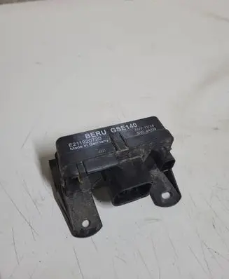 Mercedes-Benz E W211 Glow plug pre-heat relay E211920720 GSE140