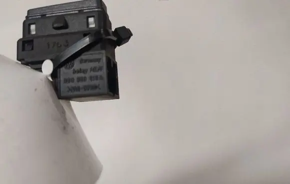 Volkswagen Phaeton Windscreen/window heater switch 3D0959619A