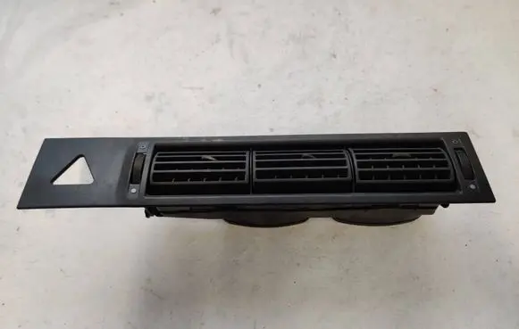 Volkswagen Transporter - Caravelle T4 Dash center air vent grill 7D1819703B 7D1819709