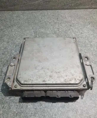 Opel Vectra C Engine control unit/module 8973531882 2758003911 97353188