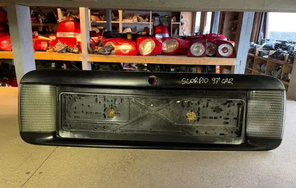 Ford Scorpio Trunk door license plate light bar 93GGN423A40AG D07LA