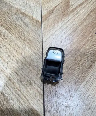Mercedes-Benz C W205 Seat control switch A2059058404 153359051