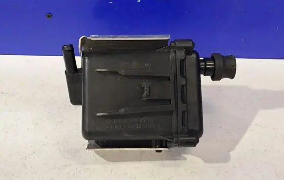 Mercedes-Benz GL X166 Power steering fluid tank/reservoir A1663200114