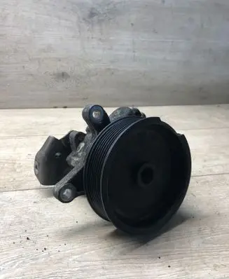 Mercedes-Benz ML W164 Power steering pump 7691332157