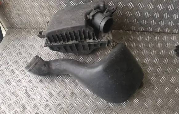 Volvo XC90 Air filter box 8638963 0280218088 8670115