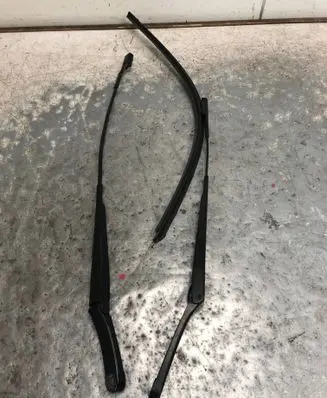 Volkswagen Golf VII Front wiper blade arm 5G1955410BILI 5G1955410 5G1955409B