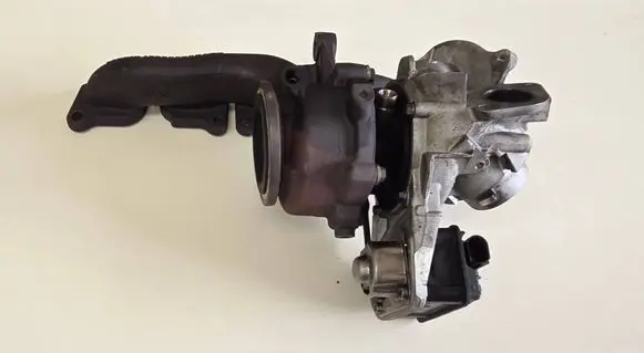 Volkswagen PASSAT B8 Turbo 05L253019F
