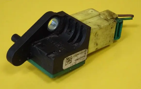 Volkswagen Touran I Airbag deployment crash/impact sensor 5N0959351