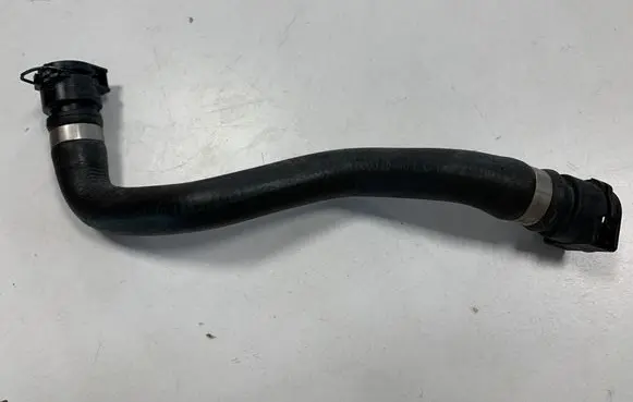 Engine coolant pipe/hose